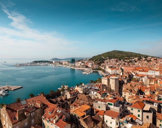 Тури в Грецію